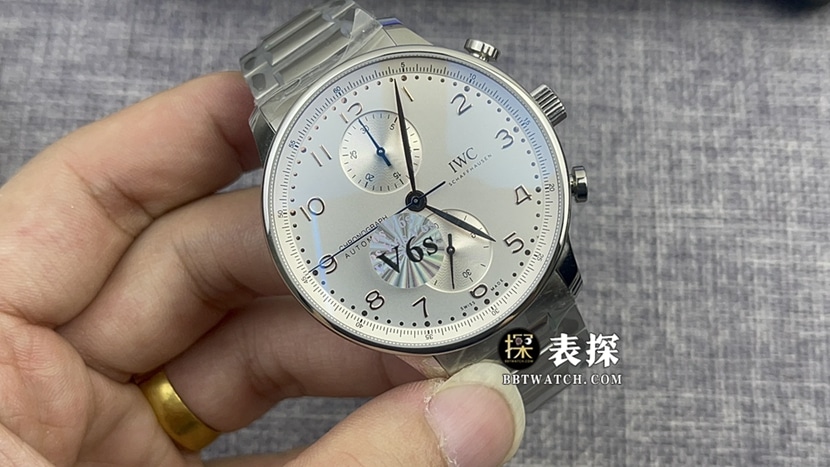 V6S厂万国表葡萄牙一比一顶级复刻手表男士银白熊猫盘钢带款图片及价格正面实拍图