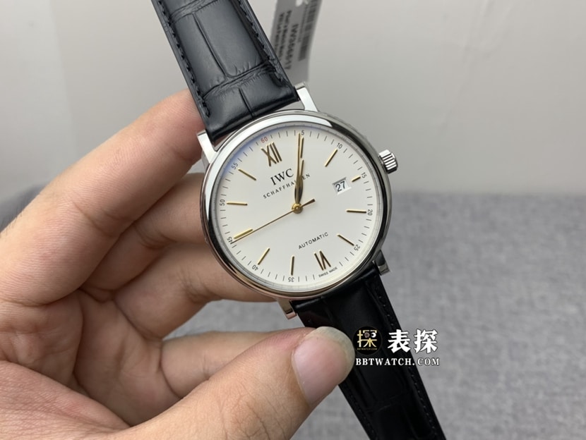 V7厂万国表柏涛菲诺一比一超A高仿手表男士银白盘皮带款图片及价格正面实拍图