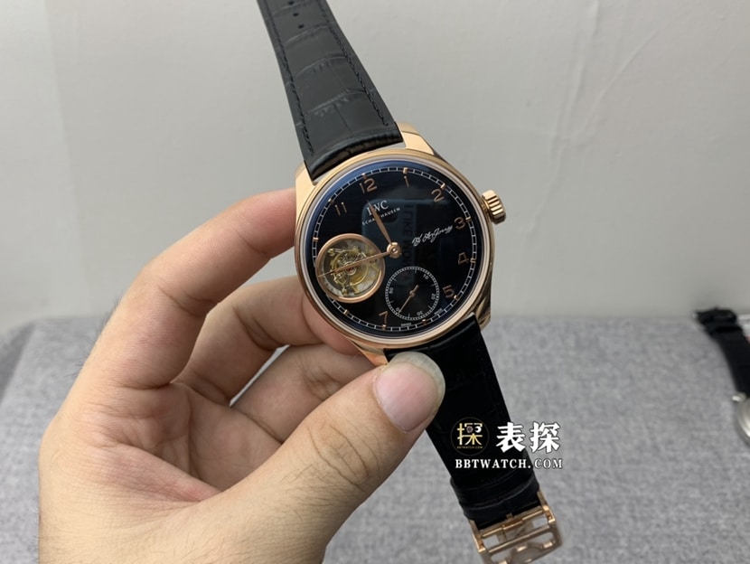 YL厂万国表男士葡萄牙顶级一比一高仿手表黑色陀飞轮皮带款图片及价格正面实拍图
