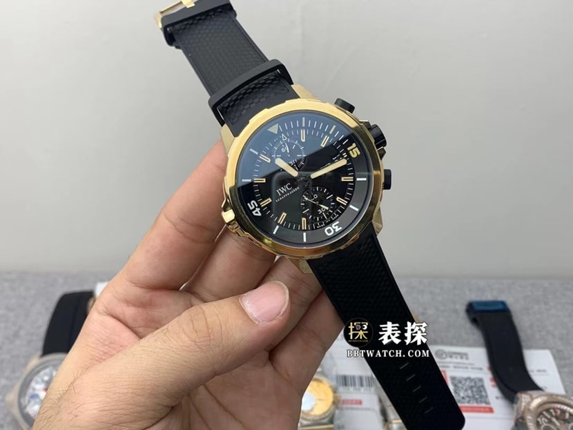 V6厂万国表男士海洋时计IW379503黑色熊猫盘橡胶款图片及价格正面实拍图