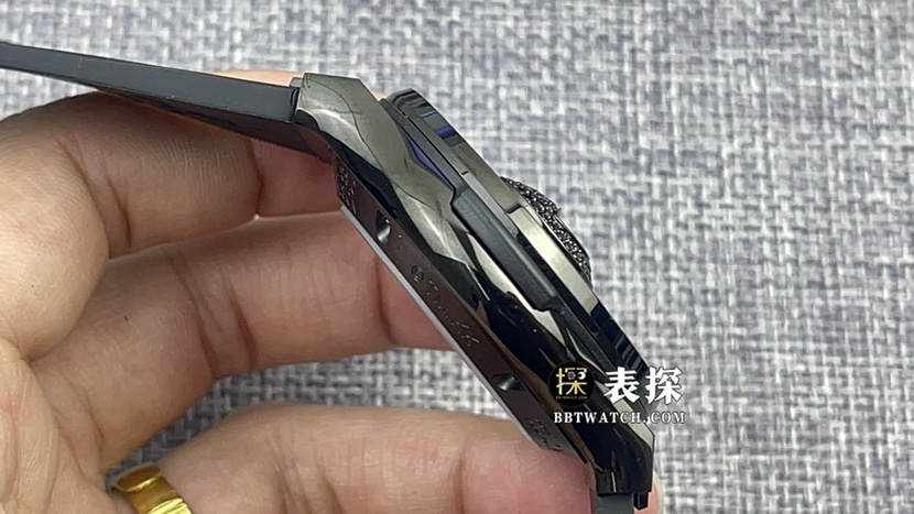 宇舶表男士经典融合顶级复刻手表太阳花盘橡胶款图片及价格侧面实拍图