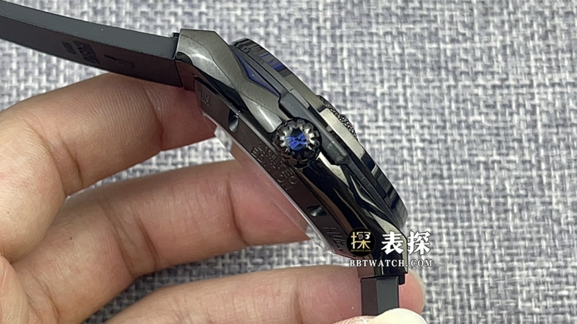 宇舶表男士经典融合顶级复刻手表太阳花盘橡胶款图片及价格侧面实拍图