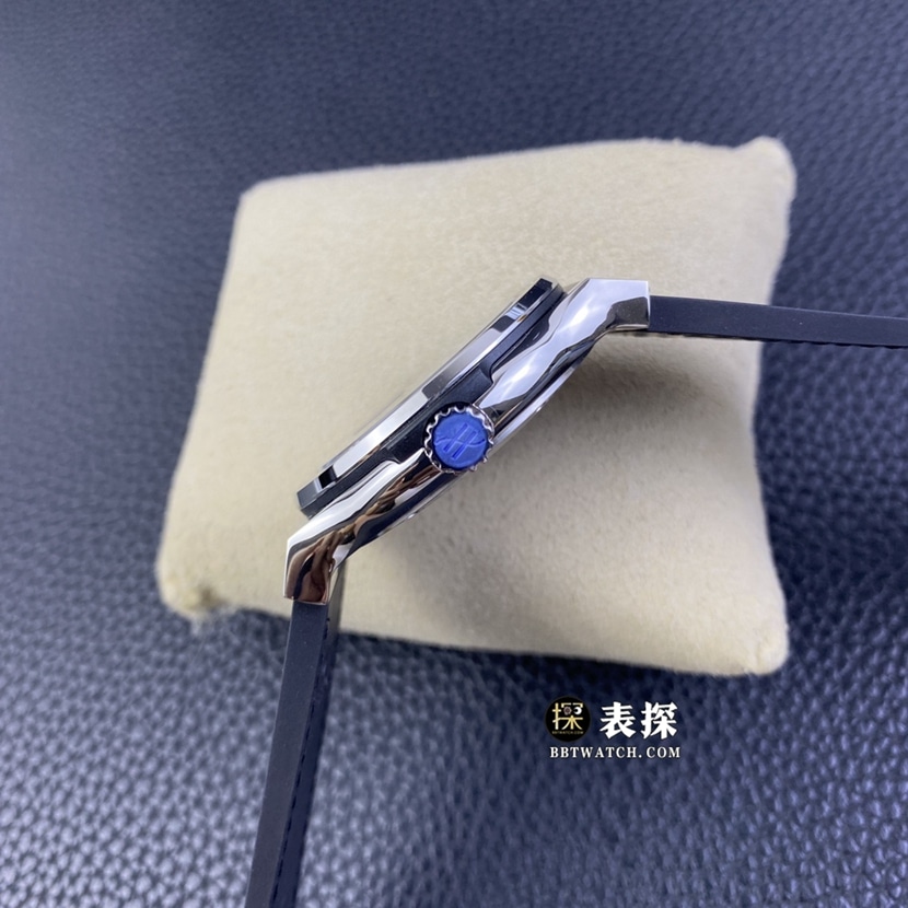 APS经典融宇舶1:1复刻手表白盘橡胶款581.NX.2610.RX侧面图