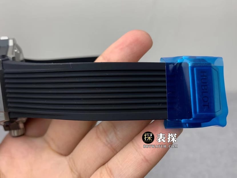 传世宇舶1:1复刻手表镂空熊猫盘陀飞轮橡胶款909.NX.1120.RX表带图