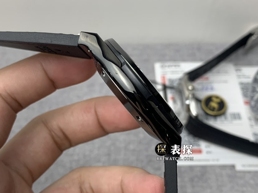 JB经典融合宇舶1:1复刻手表镂空盘陀飞轮橡胶款505.CM.0140.LR侧面图