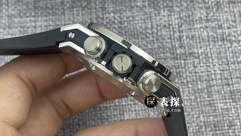 BBF厂宇舶表男士一比一超A精仿手表哑光黑色镂空式盘镶钻橡胶款图片及价格侧面实拍图
