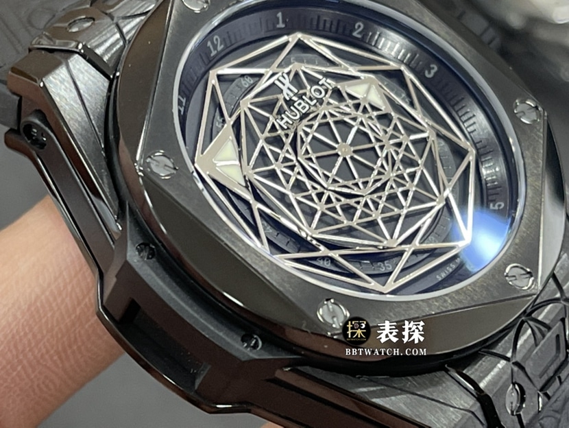 WWF BIG BANG宇舶1:1复刻手表黑盘橡胶款415.CX.1112.VR.MXM18细节图