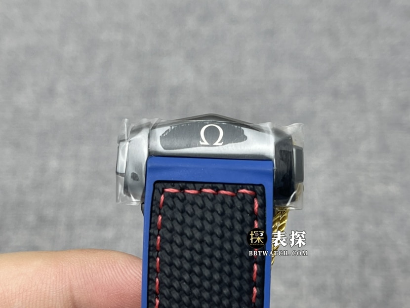 VS厂欧米茄海马顶级一比一高仿手表男士黑盘深海之黑橡胶款图片及价格表扣实拍图