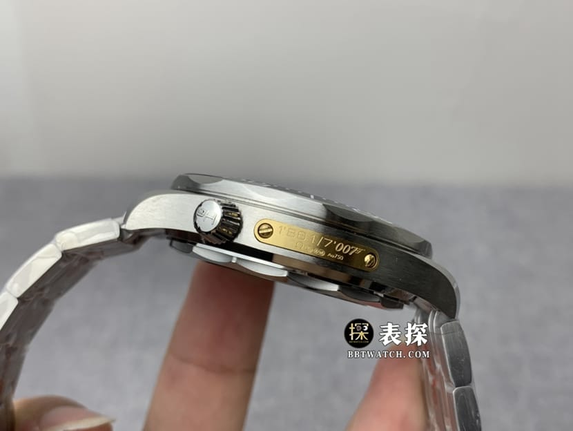 OR厂欧米茄海马顶级复刻手表男士黑盘激光雕刻枪管纹路钢带款图片及价格侧面实拍图