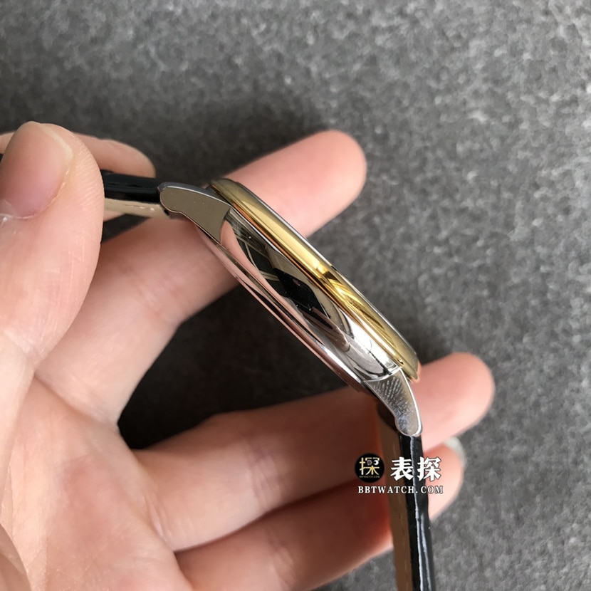 欧米茄蝶飞超A高仿手表男士黑盘黄金皮带款图片及价格侧面实拍图