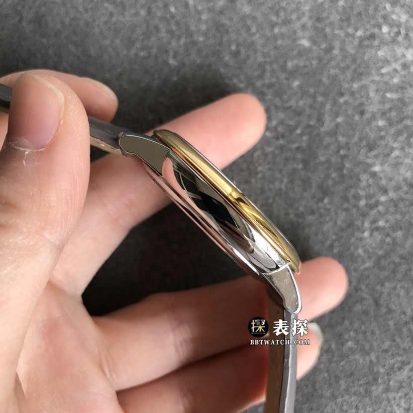 欧米茄蝶飞顶级一比一精仿手表男士白盘黄金皮带款图片及价格侧面实拍图