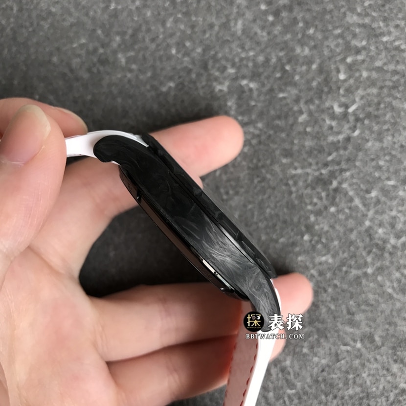 BBR王者罗杰杜彼1:1复刻手表镂空盘橡胶款DBEX0577侧面图