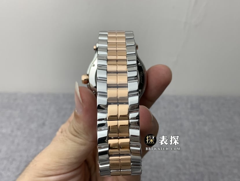 YF厂萧邦女士快乐钻顶级一比一高仿手表银灰盘间金钢带款图片及价格表带实拍图