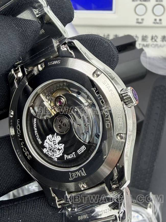 超级克隆手表伯爵MKS厂绿盘机械钢表带G0A45005背面实拍图