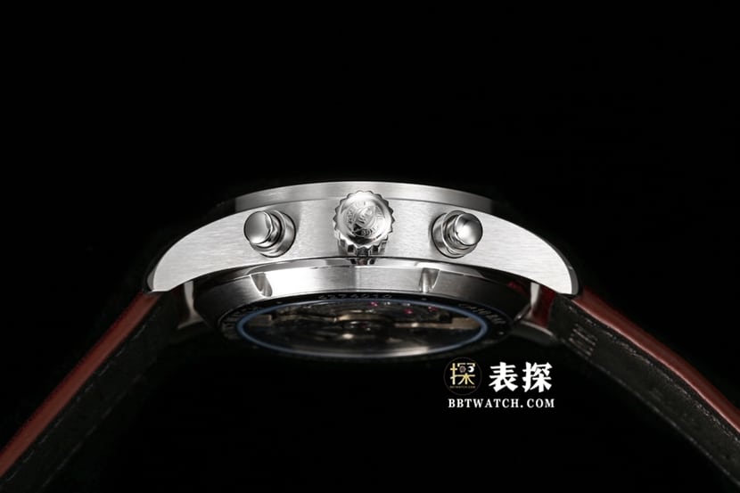 飞行员万国1:1复刻手表勃艮第红盘皮带款IW388107侧面实拍图