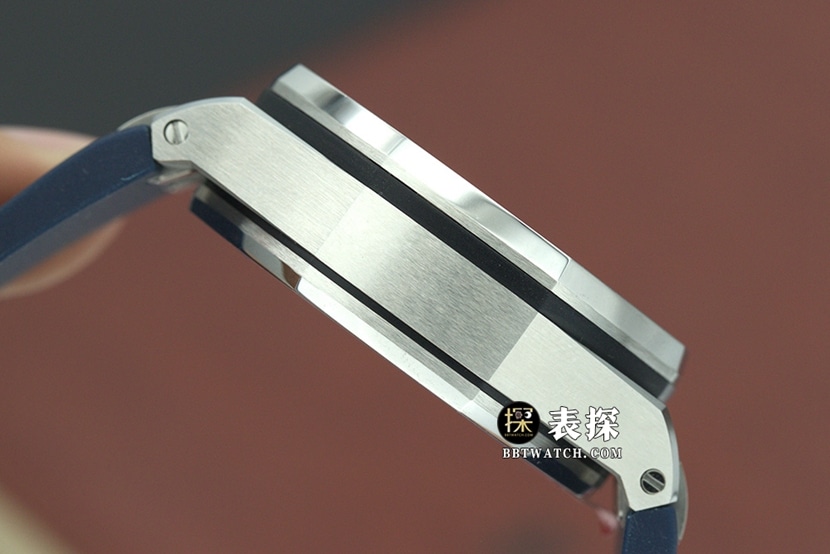 APF离岸型爱彼1:1复刻手表蓝盘橡胶款26420TI.OO.A027CA.01侧面图
