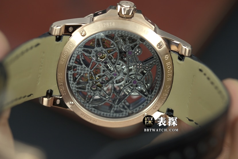 YS王者罗杰杜彼1:1复刻手表镂空盘玫瑰金双陀飞轮RDDBEX0283背面实拍图