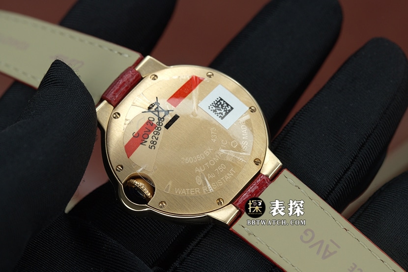 K3蓝气球卡地亚1:1复刻手表银灰盘玫瑰金镶钻皮带款WJBB0033背面实拍图