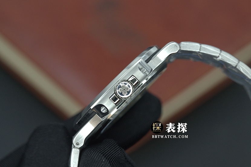3K鹦鹉螺百达翡丽1:1复刻手表银白盘钢带款5711/1A-011侧面实拍图
