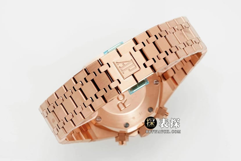 IPF皇家橡树爱彼1:1复刻手表蓝盘玫瑰金钢带款26331OR.OO.1220OR.01表带实拍图