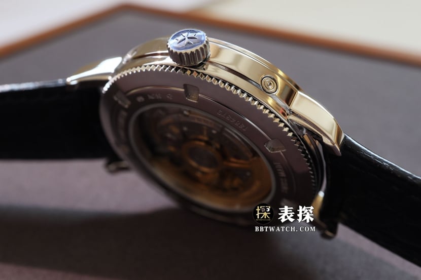 MX传袭江诗丹顿1:1复刻手表男士深灰盘皮带款4010T/000G-B740侧面实拍图