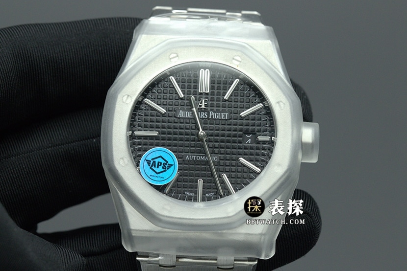 APS厂爱彼男士皇家橡树系列超A高仿手表黑盘钢带款15400ST.OO.1220ST.01正面实拍图