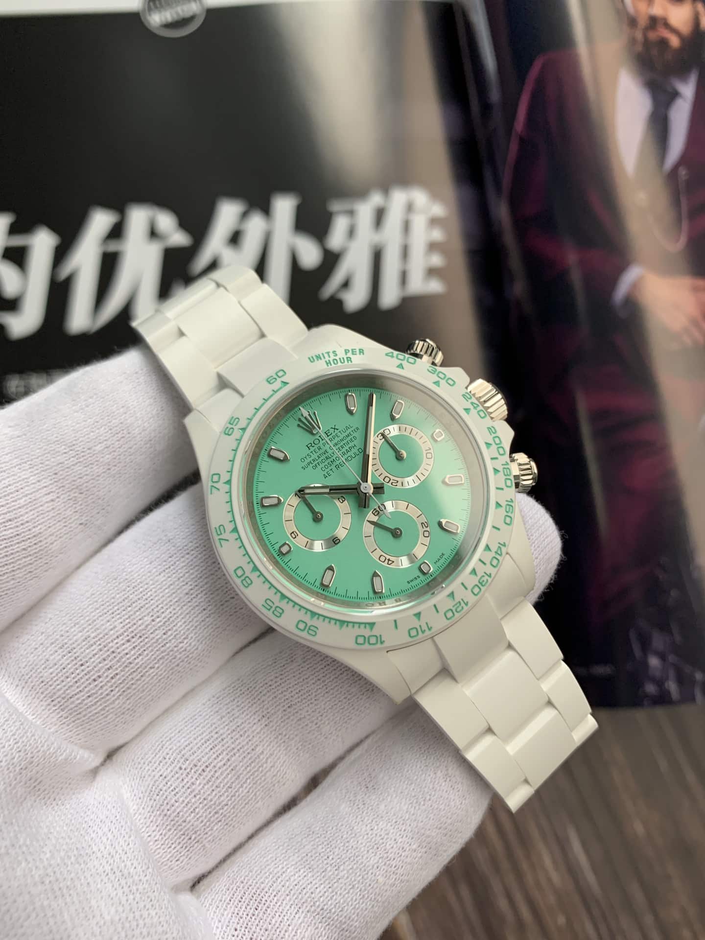 AET厂劳力士男士迪通拿计时一比一顶级复刻手表绿盘陶瓷款正面实拍图