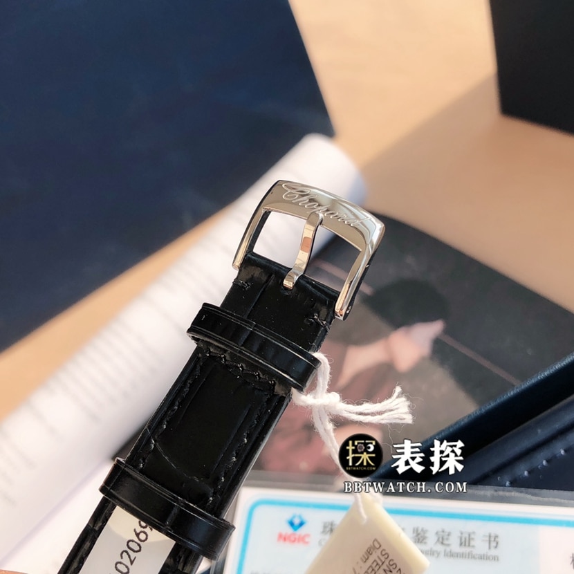 萧邦顶级复刻表,原单快乐钻复刻手表,表扣图