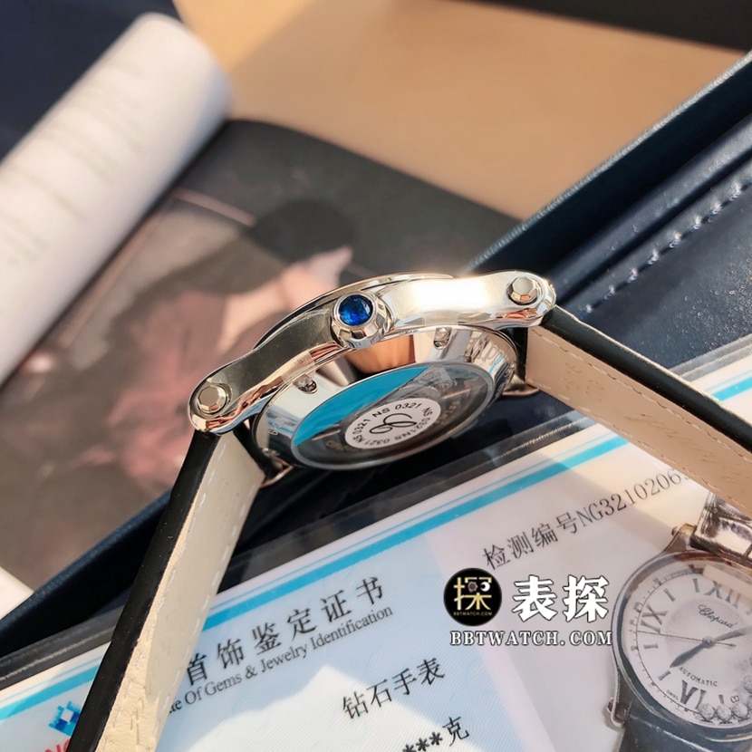 原单快乐钻萧邦1:1复刻手表女士银盘皮带款278559-3001侧面图