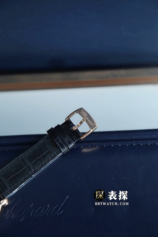 原单快乐钻萧邦1:1复刻手表女士银白盘玫瑰金镶钻皮带款277473-5009表扣图