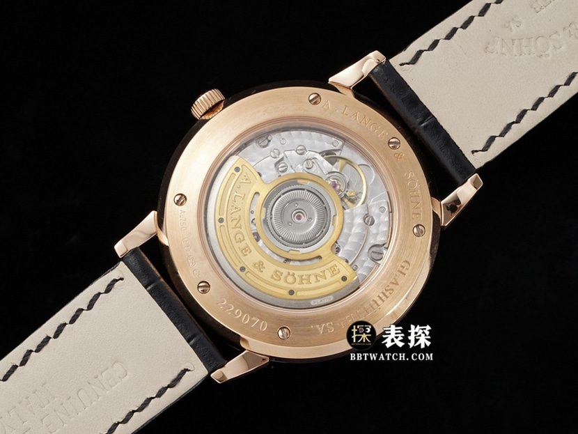 F8萨克森朗格1:1复刻手表男士黑色砂金石盘玫瑰金皮带款背面实拍图