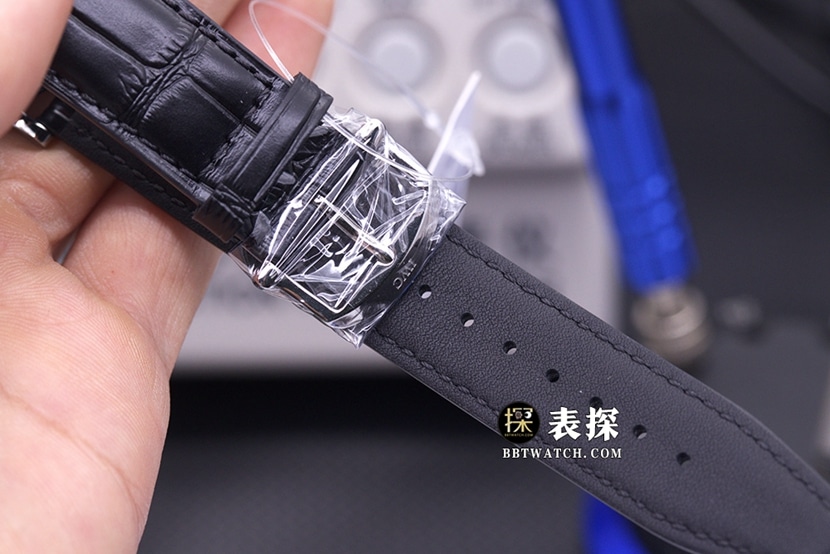 V7柏涛菲诺万国1:1复刻手表银盘皮带款IW356501表带实拍图