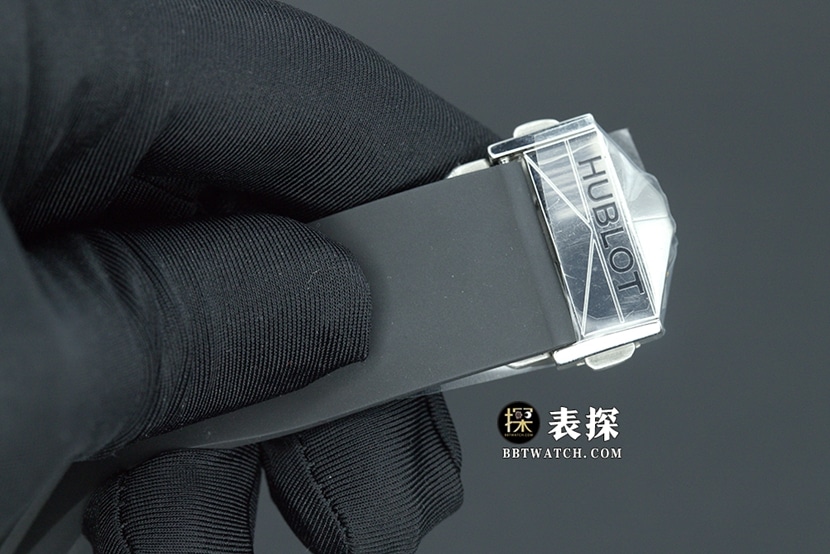 BBF厂BIG BANG宇舶1:1复刻手表黑盘橡胶款418.NX.1107.RX.MXM19表扣实拍图