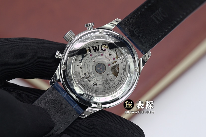 ZF厂葡萄牙万国1:1复刻手表白盘皮带款IW371620背面实拍图
