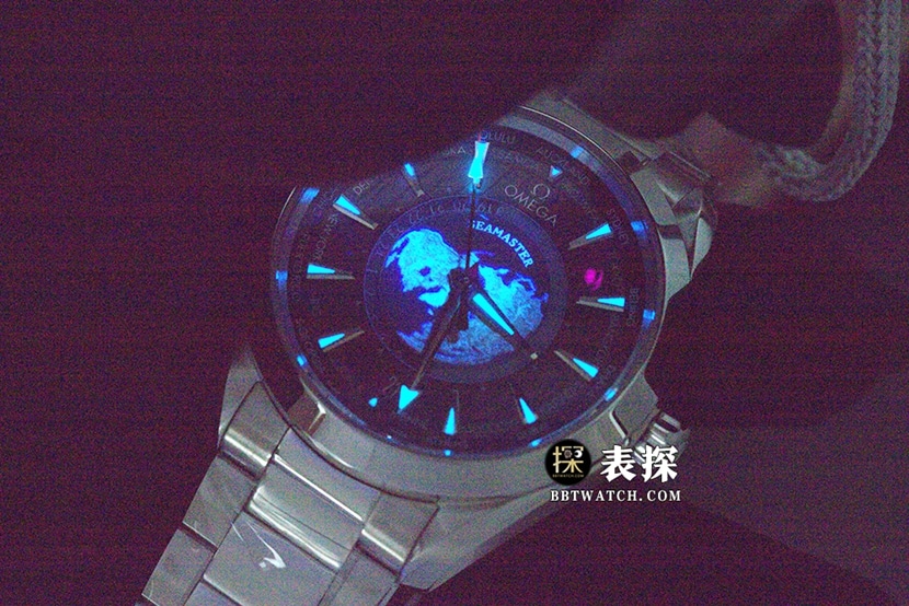 VS厂海马欧米茄1:1复刻手表蓝盘世界时钢带款220.10.43.22.03.001夜光实拍图
