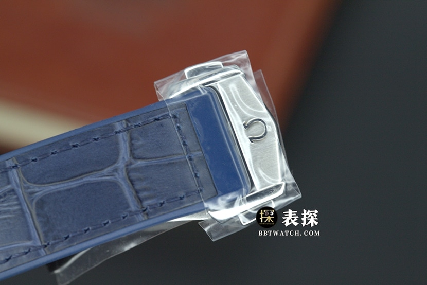VS星座欧米茄1:1复刻手表蓝盘皮带款131.23.41.21.03.001表扣实拍图