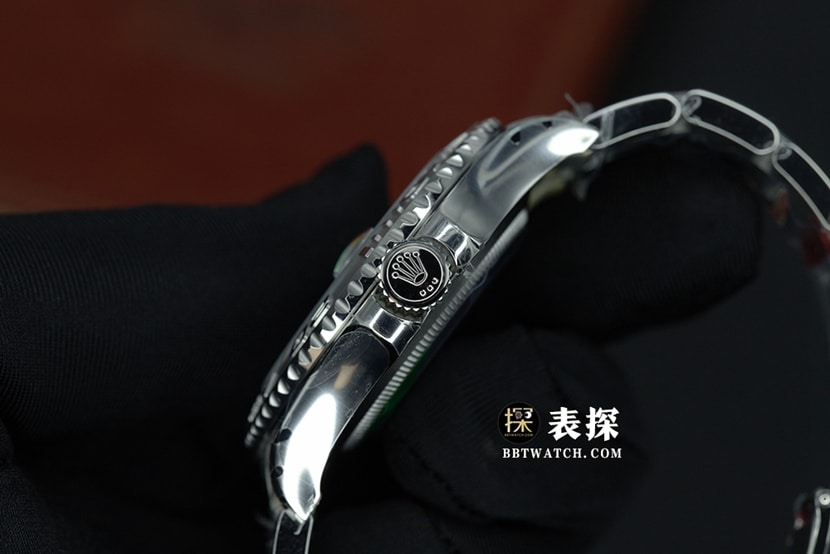 VS游艇名仕型劳力士1:1复刻手表夜光铑白盘钢带款m126622-0001侧面实拍图