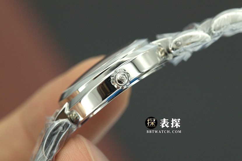 浪琴一比一复刻手表,原单优雅复刻表,侧面实拍图