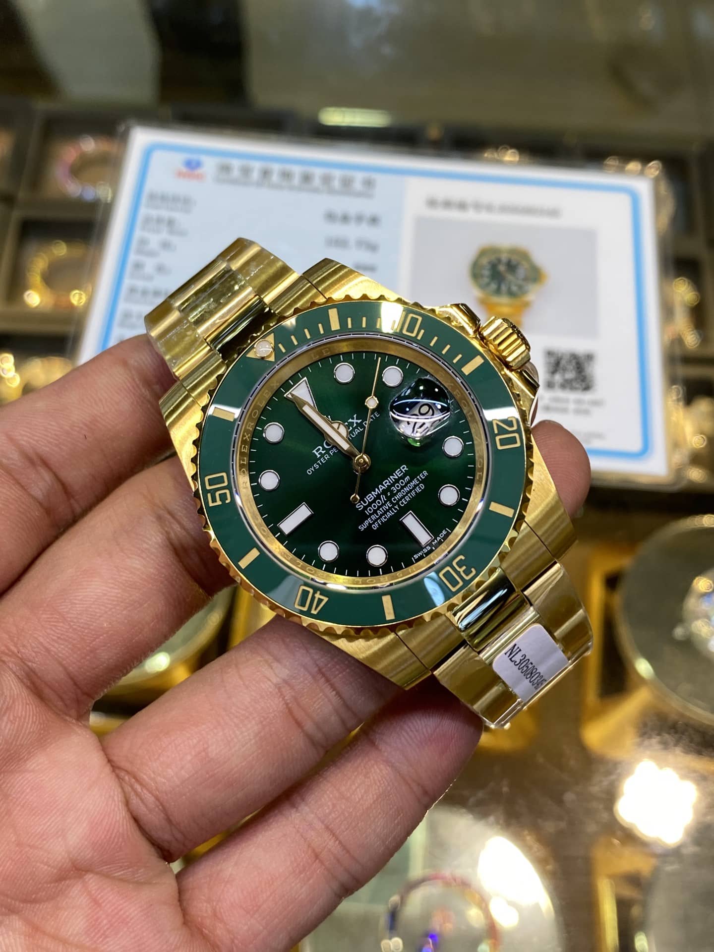 潜航者水鬼劳力士1:1复刻手表夜光绿盘绿黄金钢带款正面图