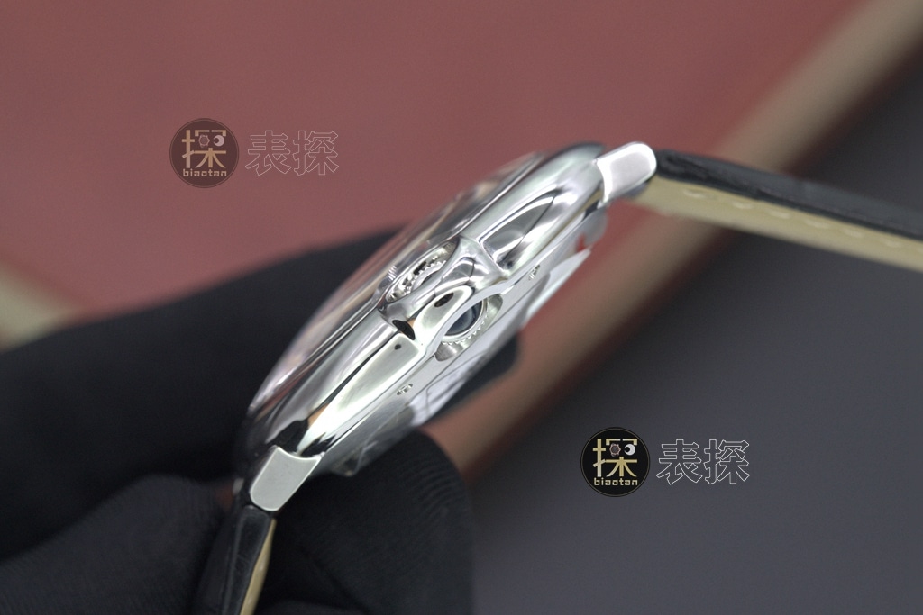 af厂蓝气球卡地亚1:1复刻手表白盘黑色皮表带侧面图