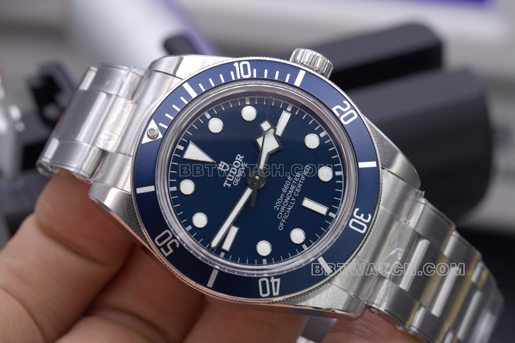 ZF Tudor Petit Orchid réplique montres de qualité supérieure 1:1 moule ouvert hommes 39mm