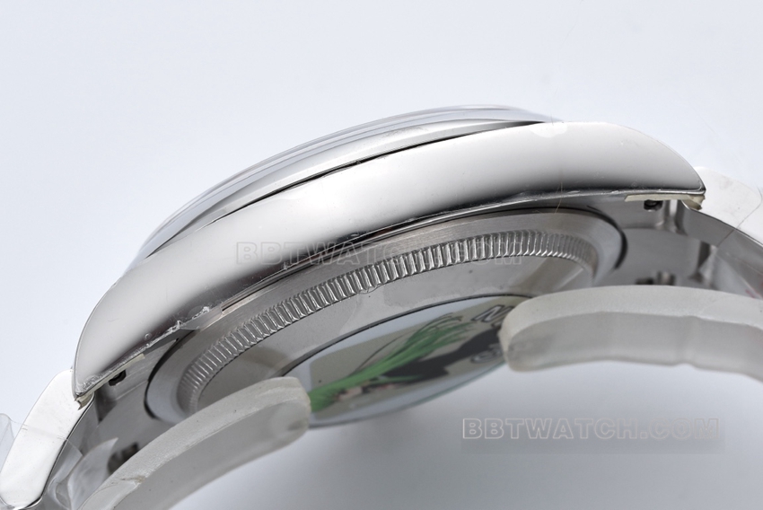 C厂劳力士蚝式恒动一比一超A高仿36mm糖果粉红盘m126000-0008侧面实拍图