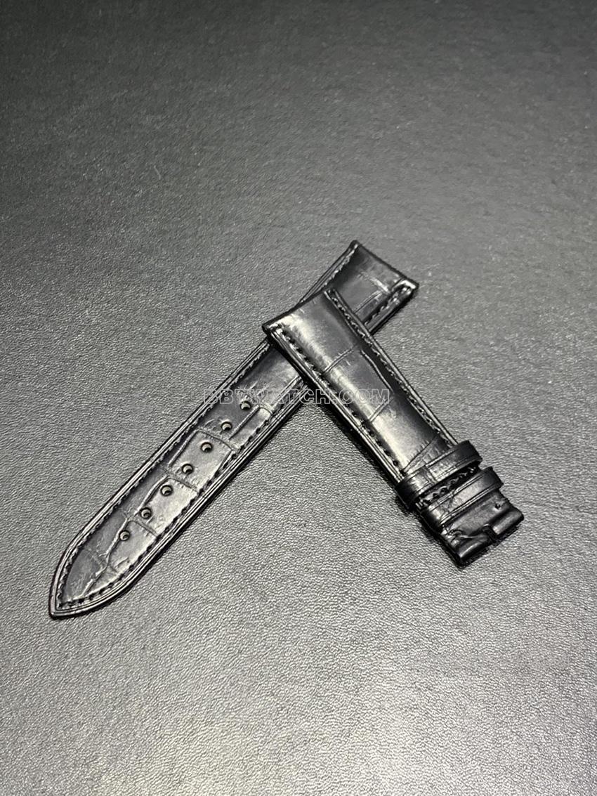 Jaeger-LeCoultre Master 1362520 Specialized Alligator Strap