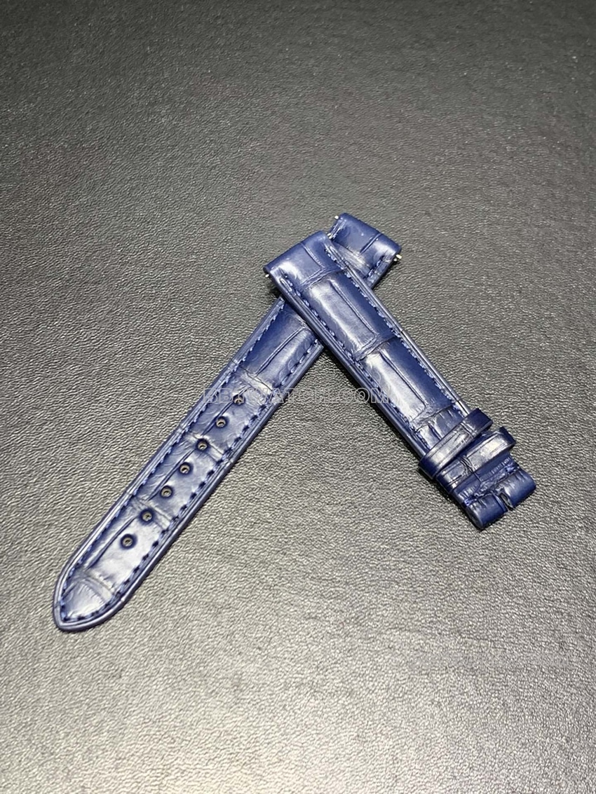 Alligator strap for the Cartier Mountain Variant WJSA0017