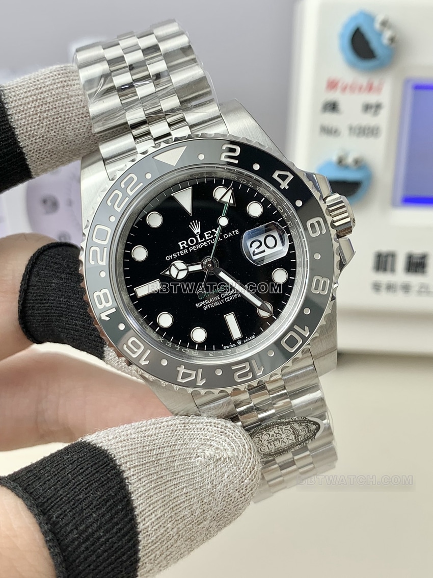 C厂劳力士格林尼治型II一比一超A高仿黑灰圈m126710正面实拍图