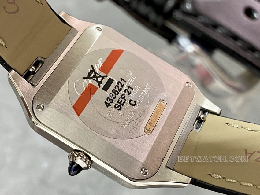 F1厂卡地亚山度士顶级一比一高仿银盘玫瑰金圈中号W2SA0011背面实拍图