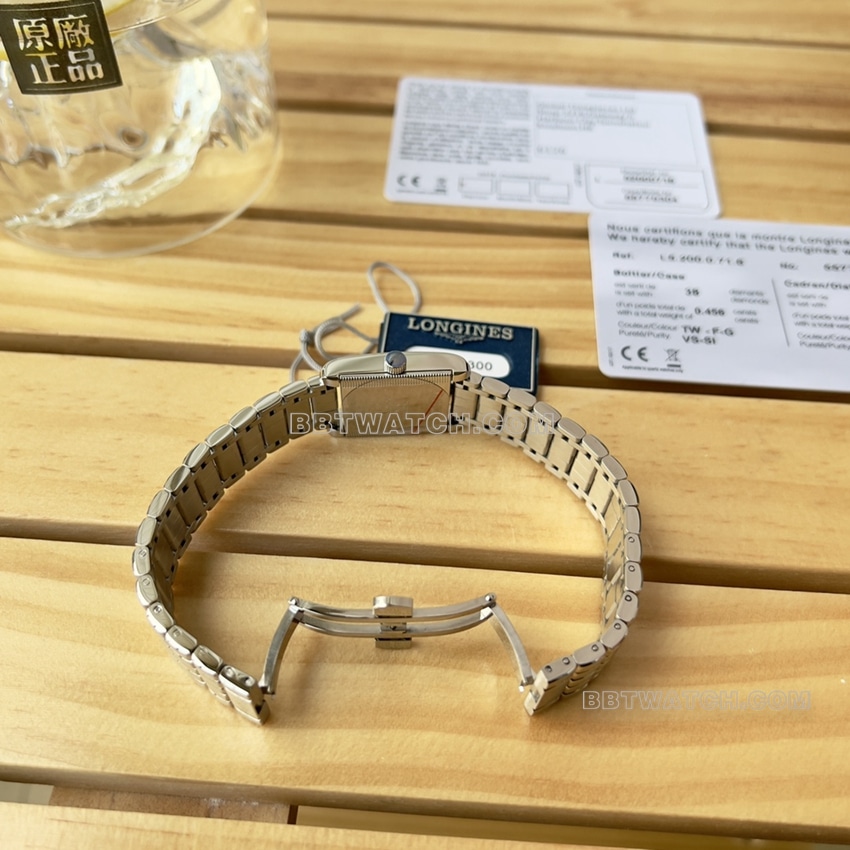 原单浪琴优雅超A高仿银盘钻圈L5.200.0.71.6表扣实拍图