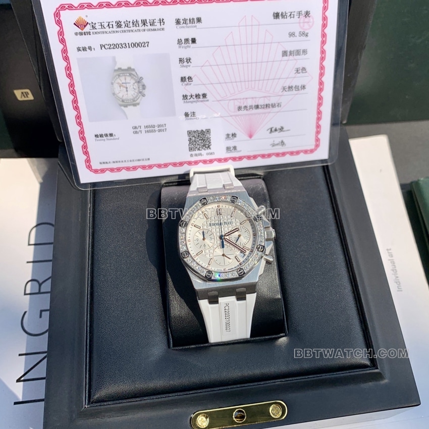 原单爱彼皇家橡树离岸型顶级一比一精仿白盘钻圈计时26144ST正面实拍图