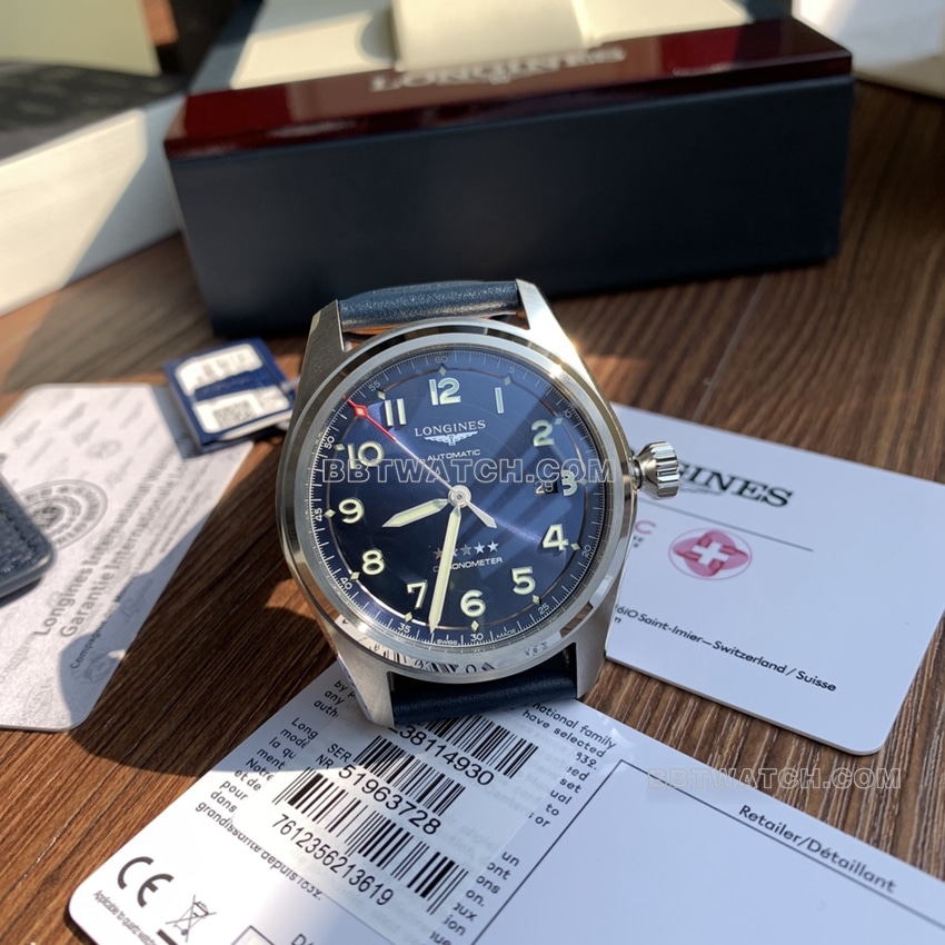 原单浪琴运动顶级一比一精仿蓝盘皮带款L3.810.4.93.0正面实拍图