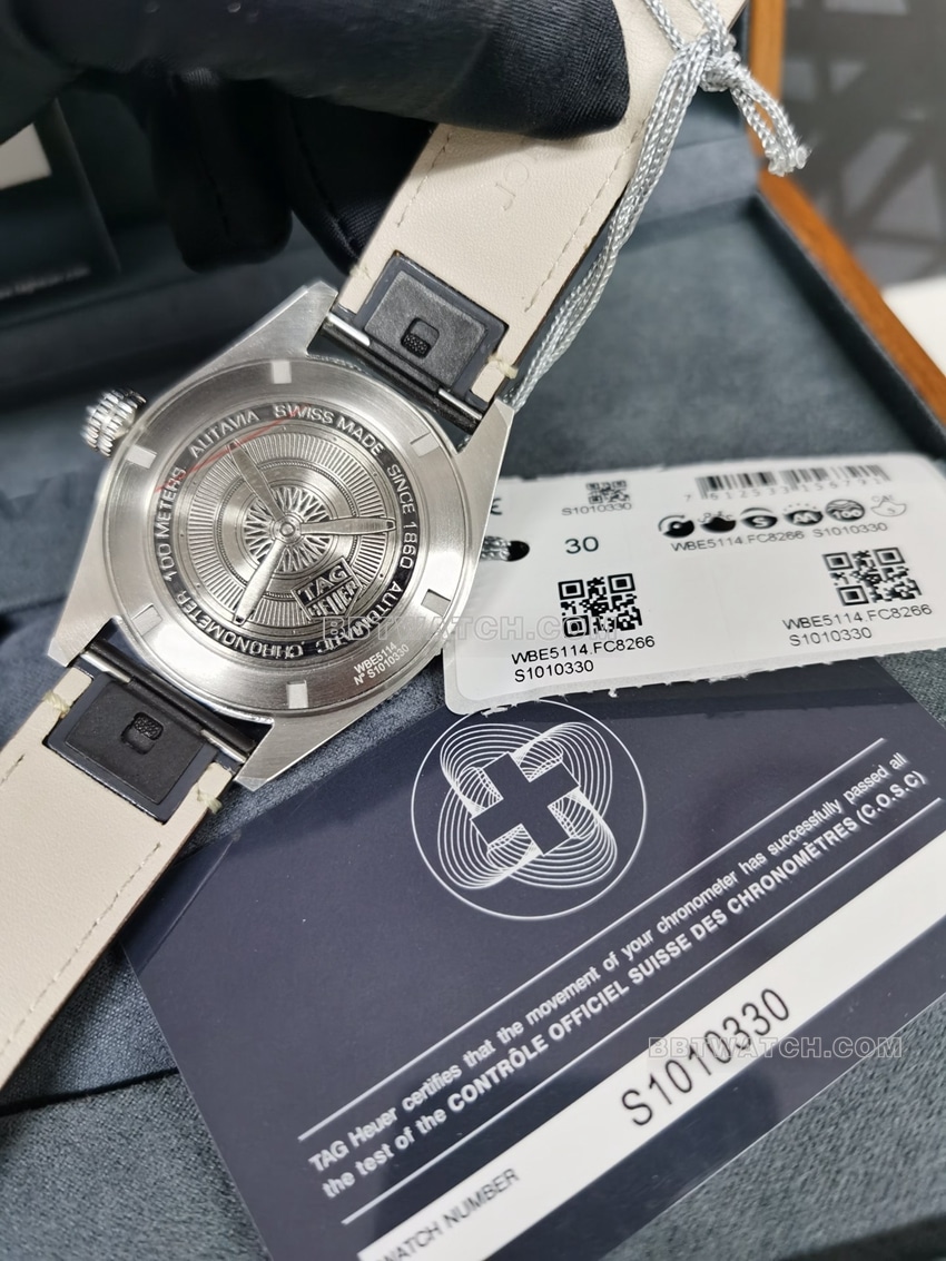 原单泰格豪雅超A高仿黑盘陶瓷圈WBE5114.FC8266背面实拍图